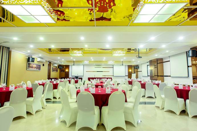 Imagen de los interiores del Hotel Favor Hotel. Foto 12