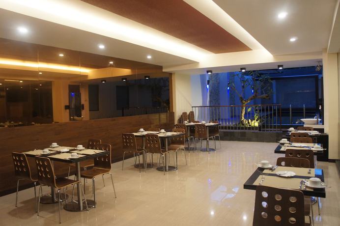 Imagen del bar/restaurante del Hotel Favor Hotel. Foto 5