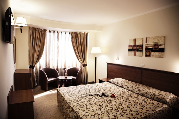 Imagen de la habitación del Hotel Favorit. Foto 6