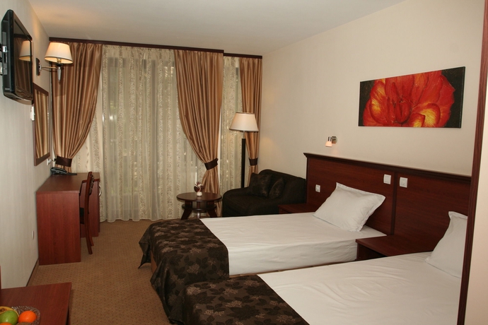 Imagen de la habitación del Hotel Favorit. Foto 7