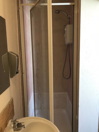 Imagen de la habitación del Hotel Fawlty Towers. Foto 2