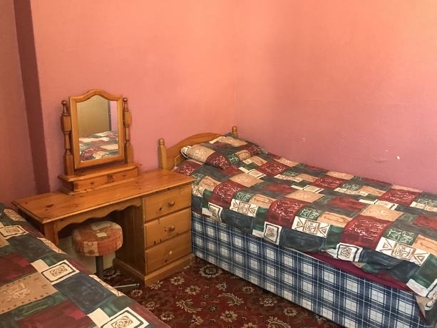 Imagen de la habitación del Hotel Fawlty Towers. Foto 15