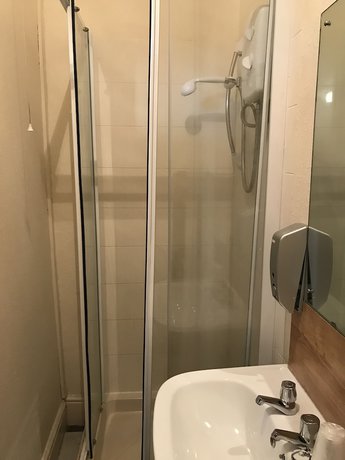 Imagen de la habitación del Hotel Fawlty Towers. Foto 19