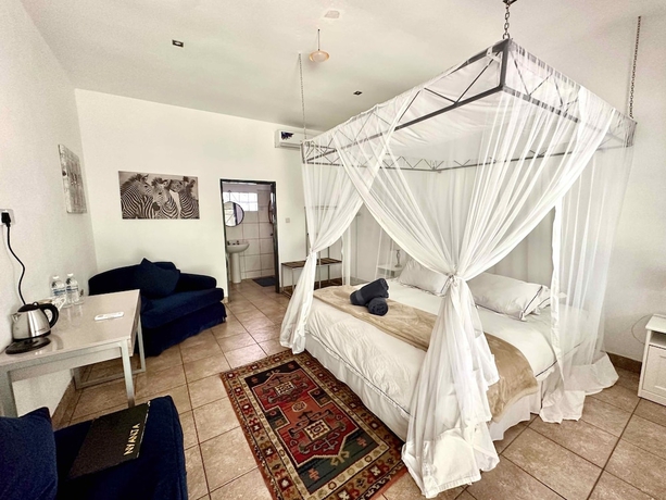 Imagen de la habitación del Hotel Fawlty Towers Guest House. Foto 5