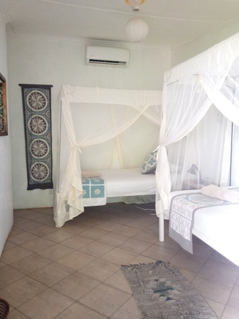 Imagen de la habitación del Hotel Fawlty Towers Guest House. Foto 10