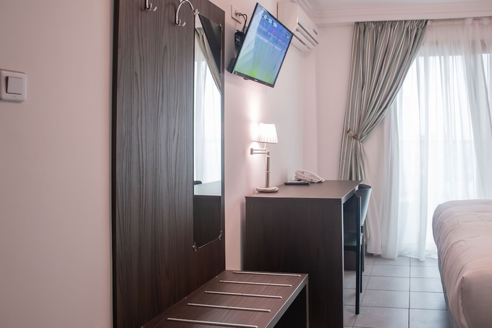 Imagen de la habitación del Hotel Faya. Foto 12