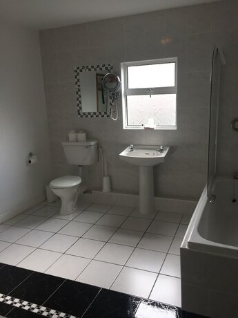 Imagen de la habitación del Hotel Faythe Guesthouse. Foto 16