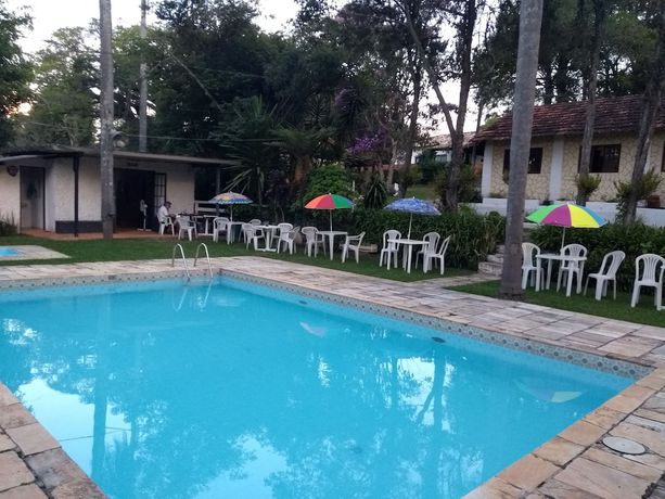 Imagen de la piscina del Hotel Fazenda Bandeirantes. Foto 19