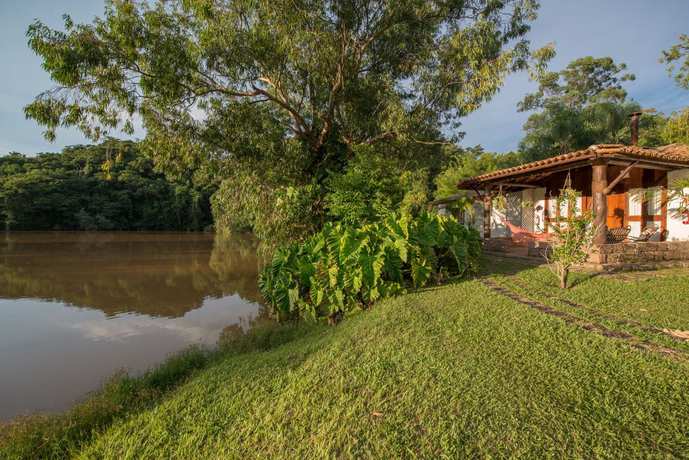 Imagen de los exteriores del Hotel Fazenda Capoava. Foto 17