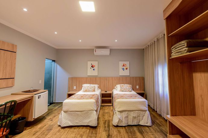 Imagen de la habitación del Hotel Fazenda Recanto Shangri-l&aacute;. Foto 5