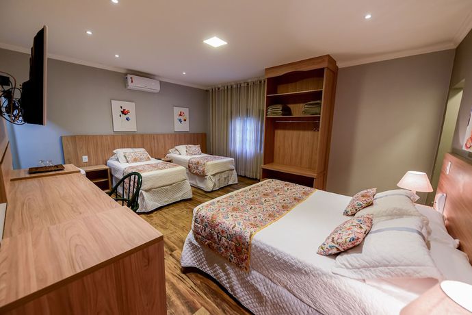 Imagen de la habitación del Hotel Fazenda Recanto Shangri-l&aacute;. Foto 17