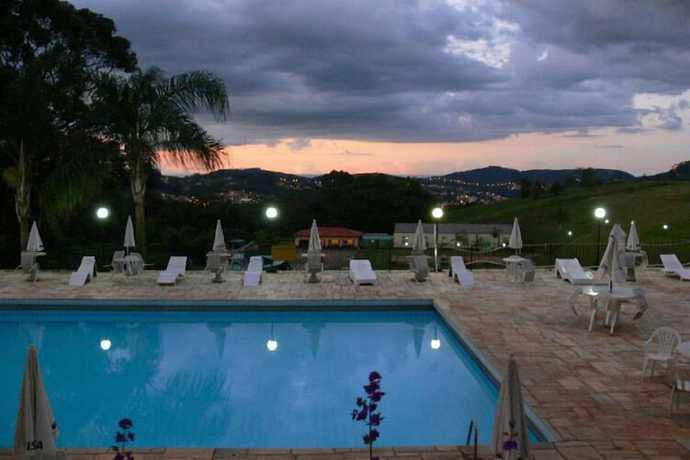 Imagen de la piscina del Hotel Fazenda S&atilde;o Matheus. Foto 17