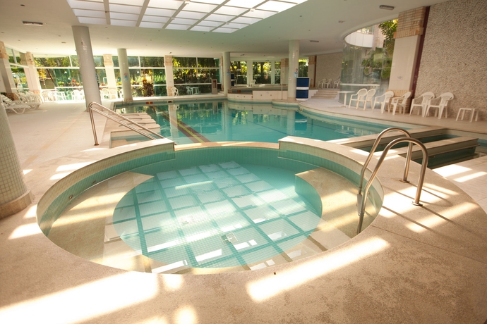 Imagen de la piscina del Hotel Fazzenda Park Resort. Foto 8