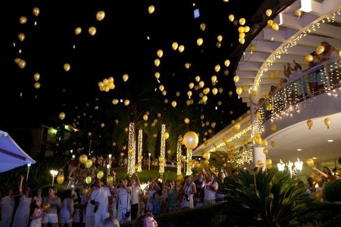 Imagen de los exteriores del Hotel Fazzenda Park Resort. Foto 3