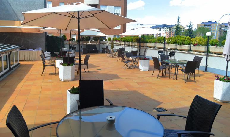 Imagen del bar/restaurante del Hotel Fc Infantas De Leon. Foto 5