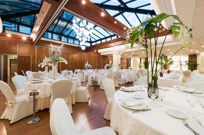 Imagen del bar/restaurante del Hotel Fc Infantas De Leon. Foto 6