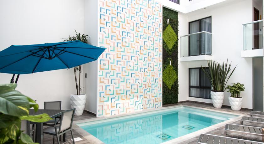 Imagen de la piscina del Hotel Fch Expo - Adults Only. Foto 8