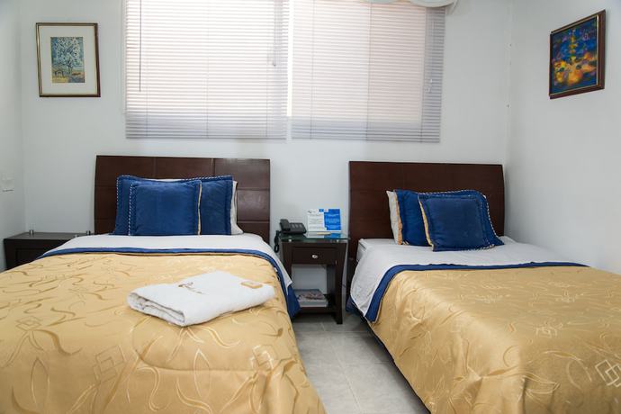 Imagen de la habitación del Hotel F&eacute;nix Real. Foto 2