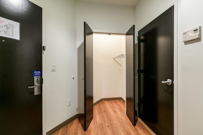 Imagen de los interiores del Hotel Feather Factory. Foto 16