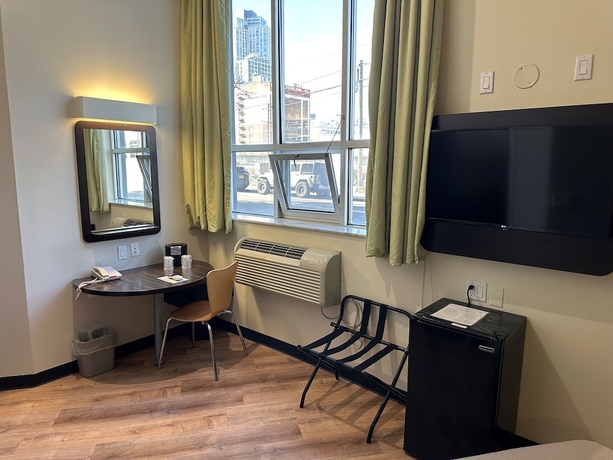 Imagen de la habitación del Hotel Feather Factory. Foto 12