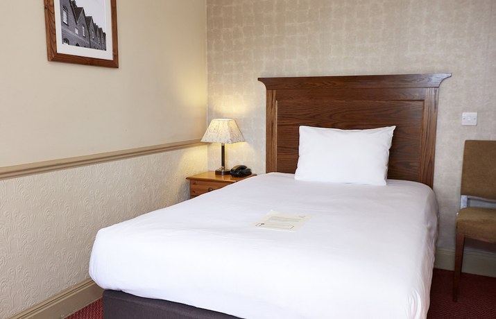 Imagen de la habitación del Hotel Feathers by Greene King Inns. Foto 15