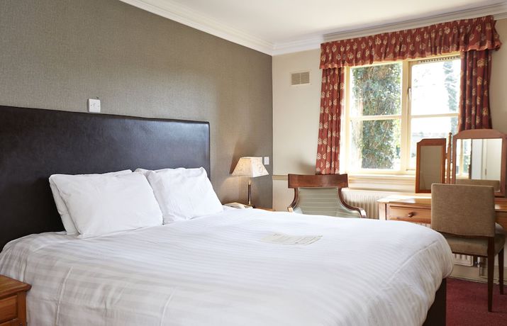 Imagen de la habitación del Hotel Feathers by Greene King Inns. Foto 17