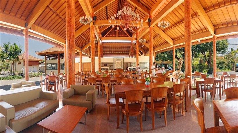 Imagen del bar/restaurante del Hotel Febri's and Spa. Foto 2