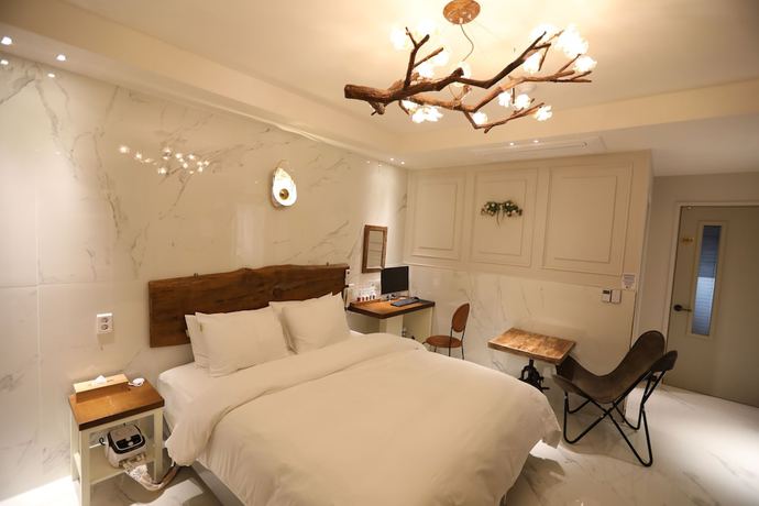 Imagen de la habitación del Hotel February Busan Gangseo Annex Building. Foto 11