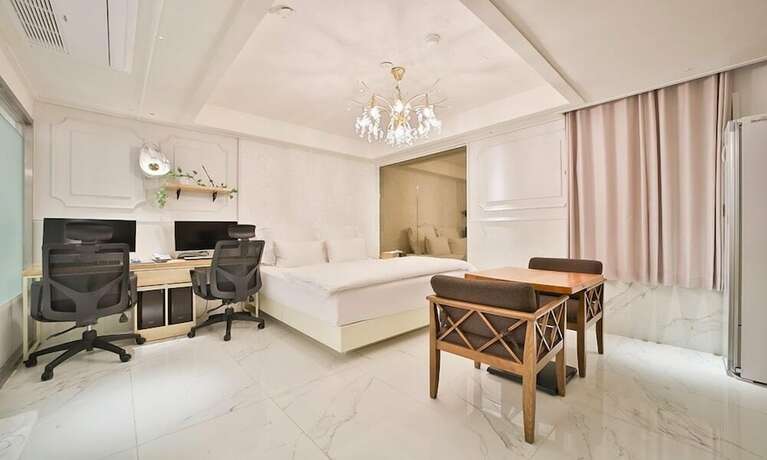 Imagen de la habitación del Hotel February Dongdaegu. Foto 15