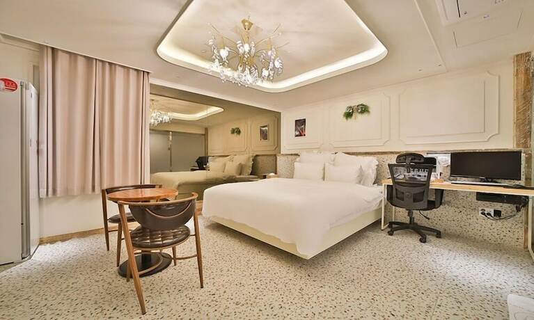 Imagen de la habitación del Hotel February Dongdaegu. Foto 19