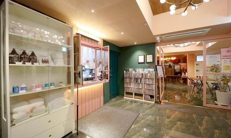Imagen de los interiores del Hotel February The Stay Gangseo Main Building. Foto 20