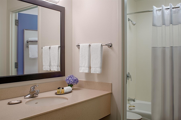 Imagen de la habitación del Hotel Federal City Inn and Suites. Foto 4