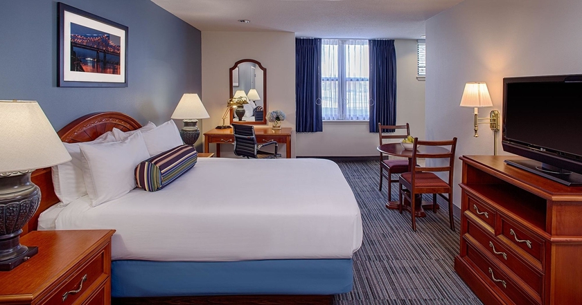 Imagen de la habitación del Hotel Federal City Inn and Suites. Foto 9