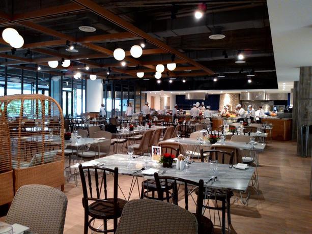 Imagen del bar/restaurante del Hotel Federal Kuala Lumpur. Foto 2