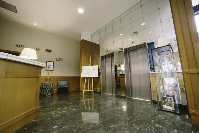 Imagen de los interiores del Hotel Federiciano. Foto 12