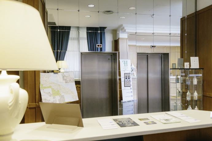 Imagen de los interiores del Hotel Federiciano. Foto 15