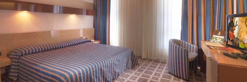 Imagen de la habitación del Hotel Federico II, Jesi. Foto 11