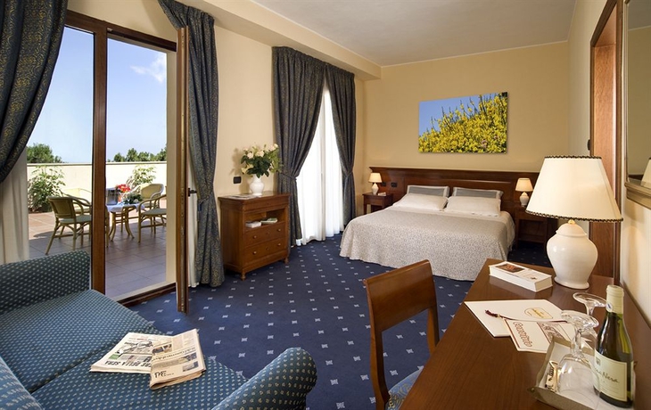 Imagen de los interiores del Hotel Federico II, MONTALBANO ELICONA. Foto 5
