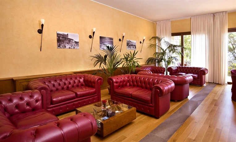 Imagen de los interiores del Hotel Federico II, MONTALBANO ELICONA. Foto 8
