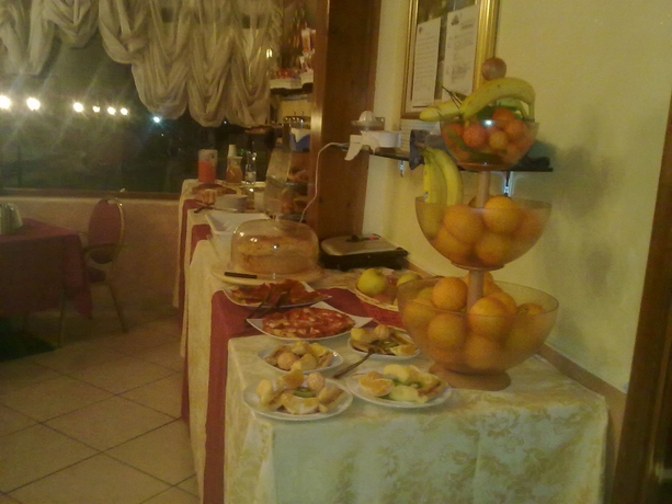 Imagen del bar/restaurante del Hotel Federico II, Napoles Ciudad. Foto 4