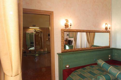 Imagen de la habitación del Hotel Federico Ii, Lucera. Foto 10
