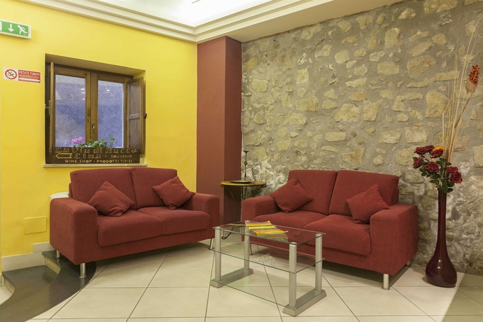 Imagen de los interiores del Hotel Federico Ii, castiglione di sicilia. Foto 11