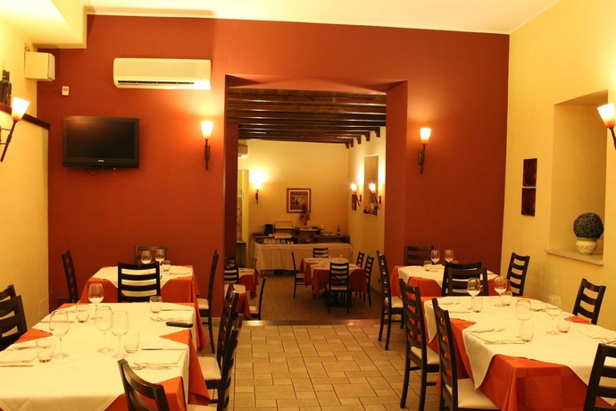Imagen del bar/restaurante del Hotel Federico Ii, castiglione di sicilia. Foto 6