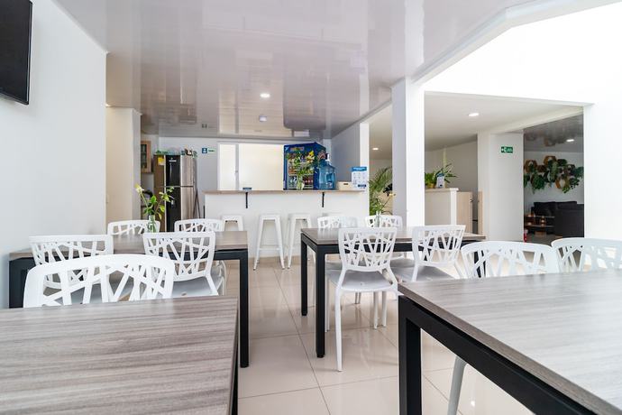 Imagen del bar/restaurante del Hotel Federman Park. Foto 4