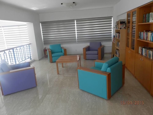 Imagen de los interiores del Hotel Fedrania Gardens. Foto 14