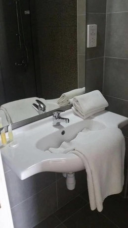 Imagen de la habitación del Hotel Fedrania Gardens. Foto 9