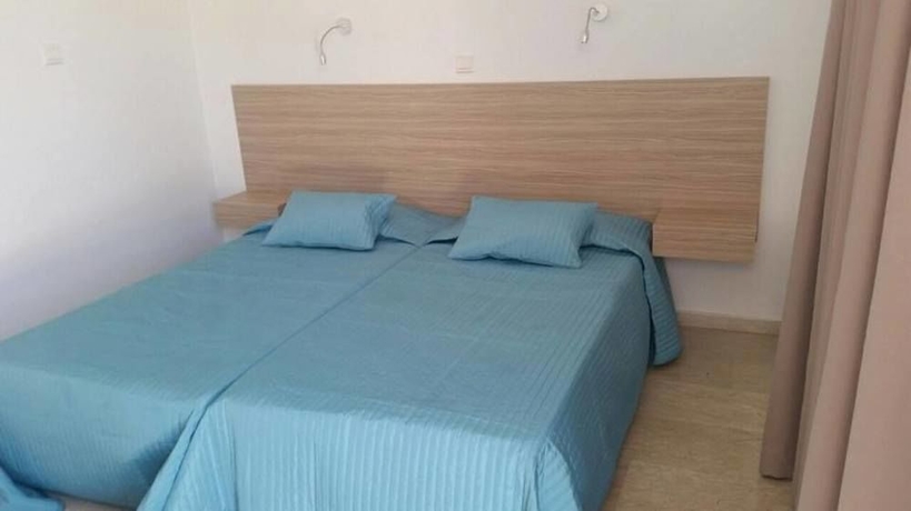 Imagen de la habitación del Hotel Fedrania Gardens. Foto 12