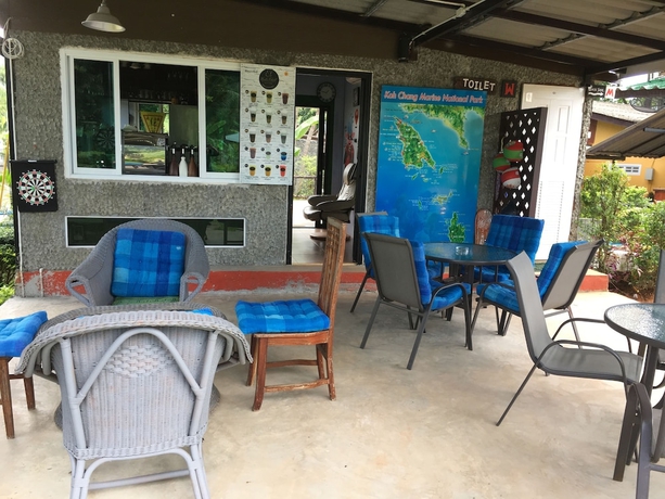Imagen de los interiores del Hotel Feel At Chill Resort Kohchang. Foto 18