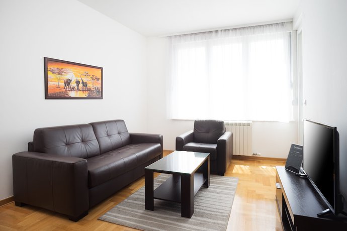 Imagen de la habitación del Hotel Feel Belgrade Aparthotel. Foto 3