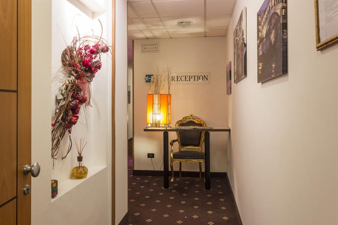 Imagen de los interiores del Hotel Feel Inn - Venice Airport Luxury Rooms. Foto 14